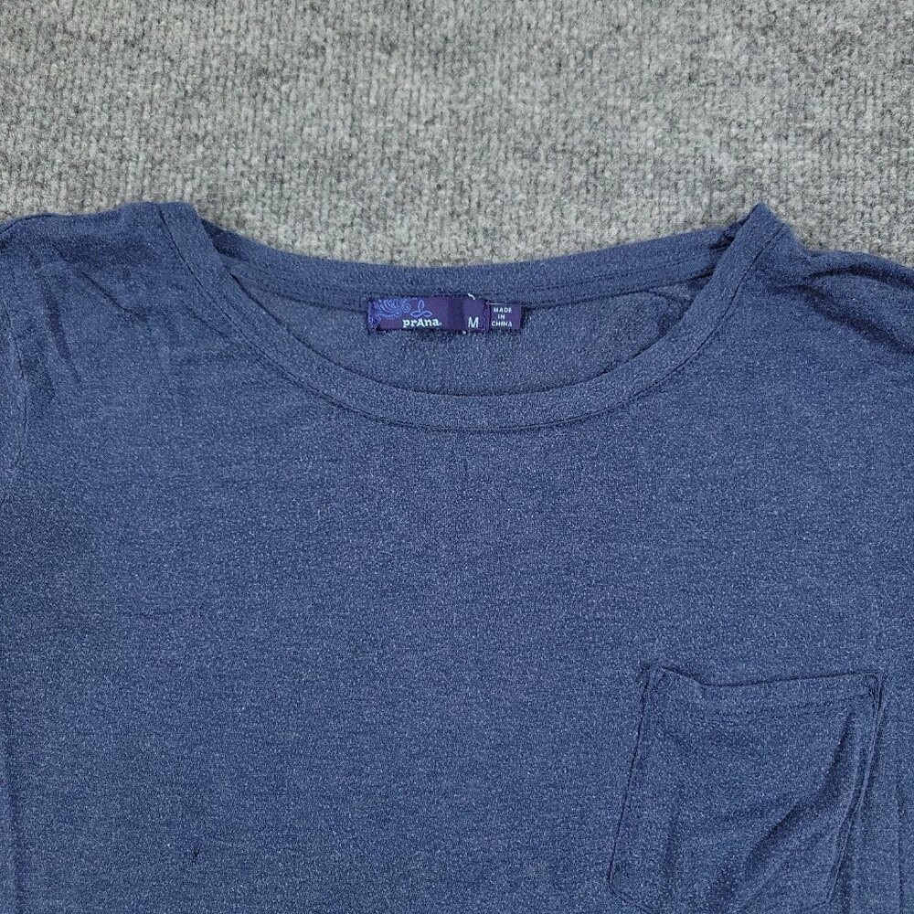 Prana Shirt Women Medium Blue Patch Logo Round Neck Long Sleeve Pocket Pullover - Picture 3 of 15
